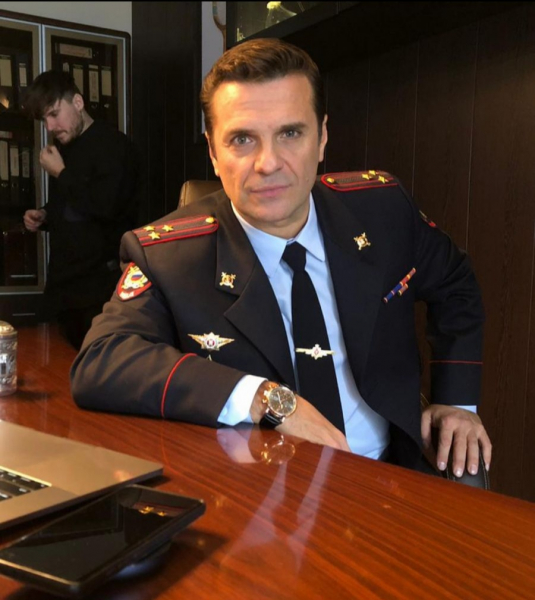 Актер Сергей Астахов: 9 мая обязательно выпью 300 грамм фронтовых Актер Сергей Астахов: 9 мая обязательно выпью 300 грамм фронтовых