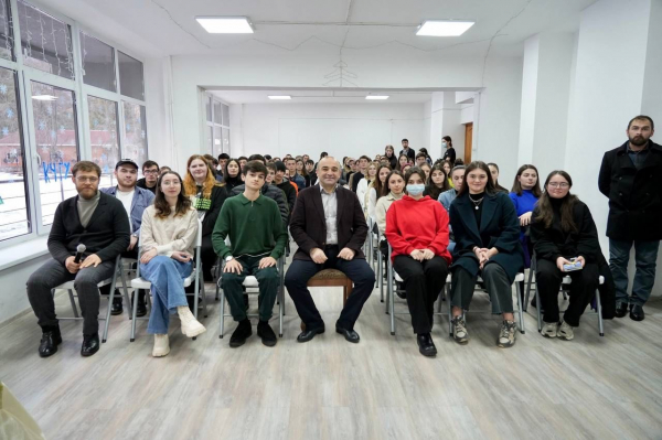 Таусолтан Узденов: &laquo;Студенты - главный актив любого вуза&raquo;