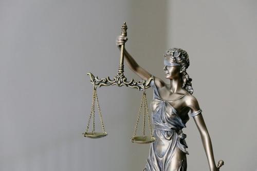 Краснодарская ворюга оказалась главным нотариусом